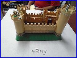 Vintage Louis Marx miniature playset knights & Castle toys 1960's hong kong