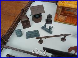 Vintage MARX 1950's BAR-M-RANCH TIN LITHO LOG CABIN PLAYSET-EXCELLENT CONDITION