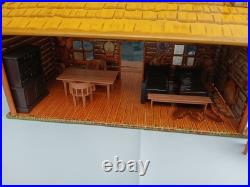 Vintage MARX 1950's BAR-M-RANCH TIN LITHO LOG CABIN PLAYSET-EXCELLENT CONDITION
