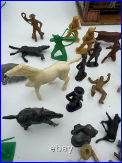 Vintage MARX BAR-M-RANCH Play Set With 70+ Vintage Piece- Western Ranch Set