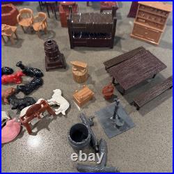 Vintage MARX BAR-M-RANCH Western Ranch Set Tin Toy Litho Cabin With150 Access