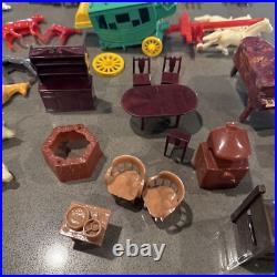 Vintage MARX BAR-M-RANCH Western Ranch Set Tin Toy Litho Cabin With150 Access