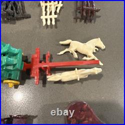 Vintage MARX BAR-M-RANCH Western Ranch Set Tin Toy Litho Cabin With150 Access