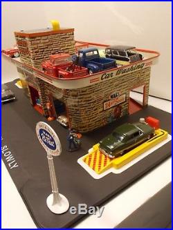 Vintage MARX Pressed-Metal Lithograph Gas/Service Station withDetailed Accessories