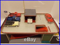 Vintage MARX Pressed-Metal Lithograph Gas/Service Station withDetailed Accessories