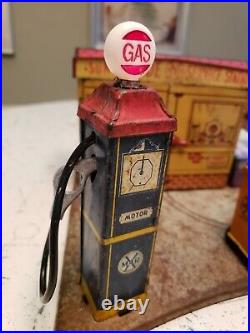 Vintage MARX SUNNY SIDE Service Station gas with working lights! 1930's