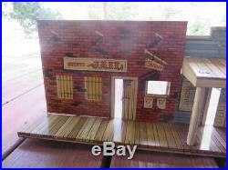 Vintage MARX & T. COHEN Metal Playlands-2 Roy Rogers Western Town & Fort Superior