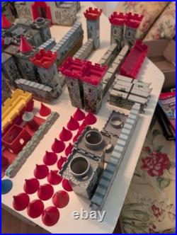 Vintage MARX Tin Litho Medieval / Robin Hood Playset Miscellaneous Lot AS IS