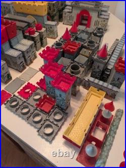 Vintage MARX Tin Litho Medieval / Robin Hood Playset Miscellaneous Lot AS IS