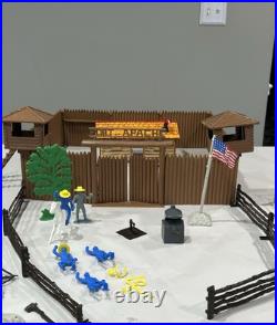 Vintage MARX Toy FORT APACHE Play Set Cavalry Stockade Civil War Lot Accessories