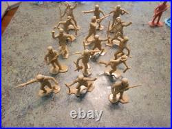 Vintage MARX USA Plastic Army Fighting Men Playset Accessories 100pc Lot AS IS