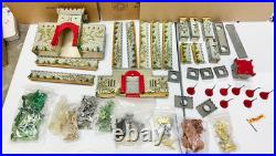 Vintage Marx 1950s Robin Hood Castle Tin Litho Play Set Figures Accessories