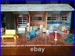 Vintage Marx 1950s Tin Litho Mid-Century Modern Ranch house with Furniture MINT