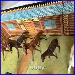 Vintage Marx 1968 Fort Apache Carry-All Action Playset With Accessories No. 4685