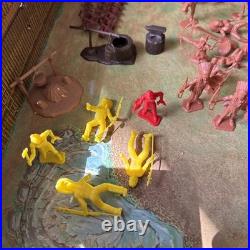 Vintage Marx 1968 Fort Apache Carry-All Action Playset With Accessories No. 4685