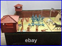 Vintage Marx 1968 Fort Apache Carry-All Action Playset With Accessories No. 4685