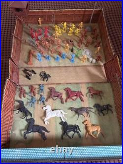 Vintage Marx 1968 Fort Apache Carry-All Playset With Figures No. 4685 2
