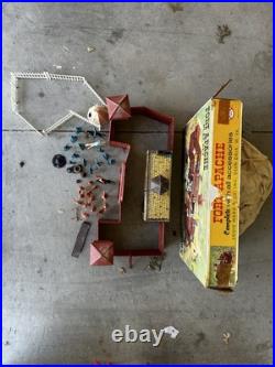 Vintage Marx #3681 Fort Apache Playset 1964