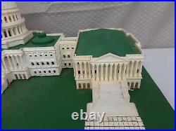 Vintage Marx 60s US Capitol Model Built-Up On Display Board With 27 Presidents