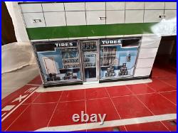 Vintage Marx Automotive Service station withelevator Tin Toy RARE