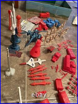 Vintage Marx Cape Kennedy Action Carry-all Tin Litho Playset No. 4625 Nice