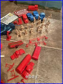 Vintage Marx Cape Kennedy Action Carry-all Tin Litho Playset No. 4625 Nice