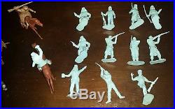 Vintage Marx Captain Gallant Playset Legionaires RUNNING with a PISTOL Figures