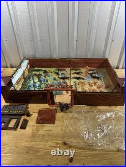 Vintage Marx Carry-All Fort Apache No. 4885 Play Set with Alamo Figures & Other +