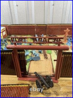 Vintage Marx Carry-All Fort Apache No. 4885 Play Set with Alamo Figures & Other +