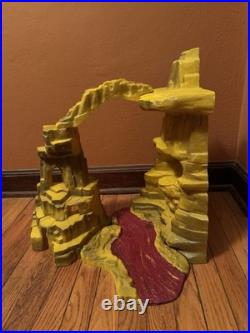 Vintage Marx Commanche Pass Playset Mountain (4 Pieces) (I)
