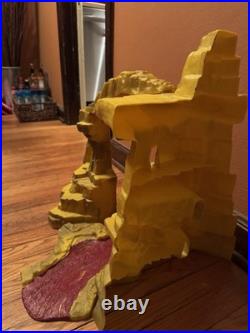Vintage Marx Commanche Pass Playset Mountain (4 Pieces) (I)