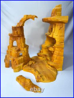 Vintage Marx Commanche Pass Playset Mountain (5 Pieces) Vintage Marx Commanche Pass Playset Mountain (5 Pieces)