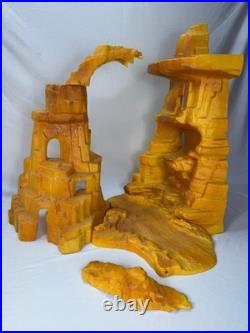 Vintage Marx Commanche Pass Playset Mountain (5 Pieces)