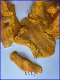 Vintage Marx Commanche Pass Playset Mountain (5 Pieces)