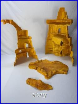 Vintage Marx Commanche Pass Playset Mountain (5 Pieces)