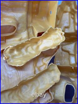 Vintage Marx Commanche Pass Playset Mountain (5 Pieces) Vintage Marx Commanche Pass Playset Mountain (5 Pieces)