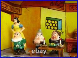 Vintage Marx Disney Disneykins Snow White & The Seven Dwarfs Mini Playset withBox