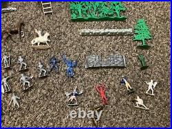 Vintage Marx Fighting Knights Playset & Action Carry All #4635 Many Accessories
