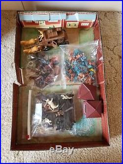 Vintage Marx Fort Apache Carry All Action Playset Lots Of Figures & Items