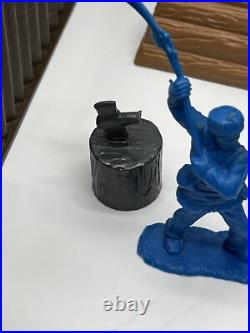 Vintage Marx Fort Apache Play Set Over 50 Pieces Plastic Incomplete READ