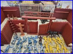Vintage Marx Fort Apache Playset 3681 With Extra Figures And Box READ