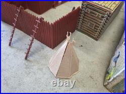 Vintage Marx Fort Apache Playset 3681 With Extra Figures And Box READ
