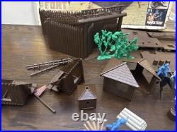 Vintage Marx Fort Apache Playset Model 3681a With Original Box+ Extra Soldiers