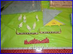 Vintage Marx Glendale Railroad Station With Accessories Unassembled In Box