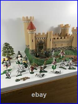 Vintage Marx Knights and Castle forest Vintage Playset Figure Lot Rare as is