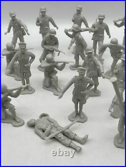 Vintage Marx Navarone Playset Light Gray German Soldiers lot of 26