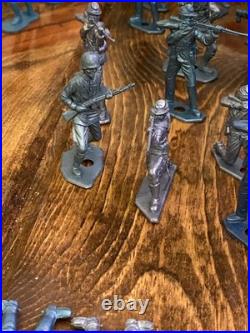 Vintage Marx Others Civil Revolutionary War Indians Plastic Toys Blue 94 piece