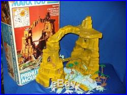 Vintage Marx Playset Prehistoric Mountain Animal Dinosaur Cavemen Box Toy 1975