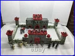 Vintage Marx Prince Valiant Castle Fort #4706 WithFigures Horses Canons Shells