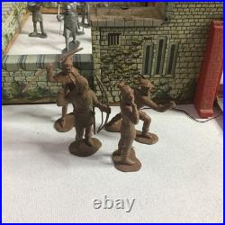 Vintage Marx ROBIN HOOD CASTLE Play Set #4719